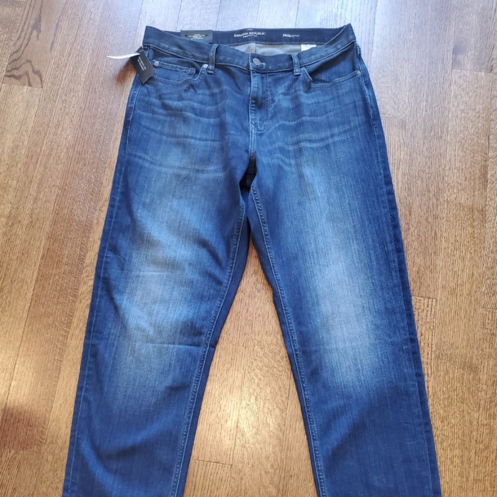 BR Tapered Luxe Travelers Jeans